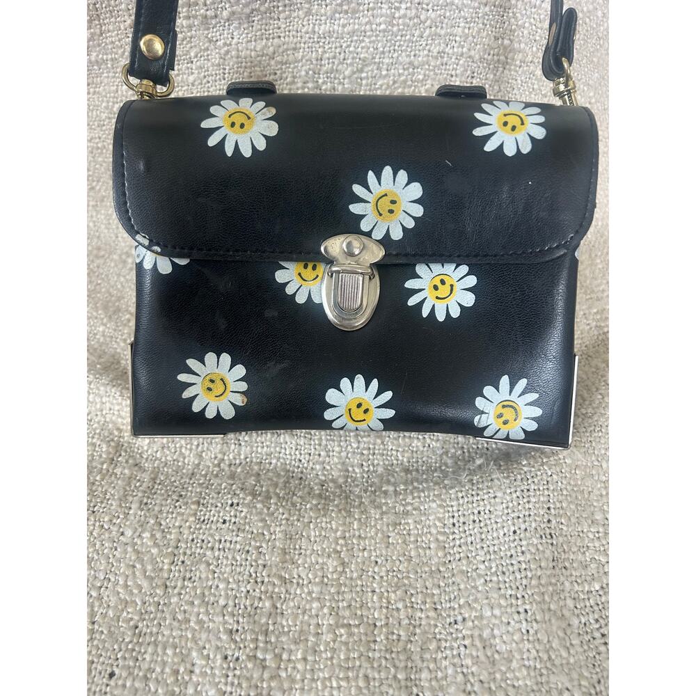 Yellow and White Daisy Smiley Face Print Top Handle Black Crossbody Bag - Picture 2 of 7